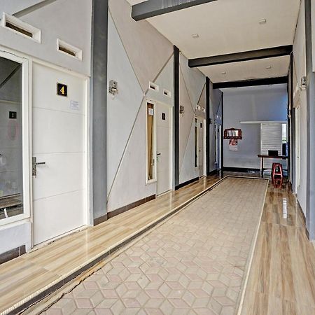 Oyo Life 91866 Paradise Ok Kost Syariah Mojokerto Екстериор снимка