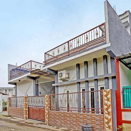 Oyo Life 91866 Paradise Ok Kost Syariah Mojokerto Екстериор снимка