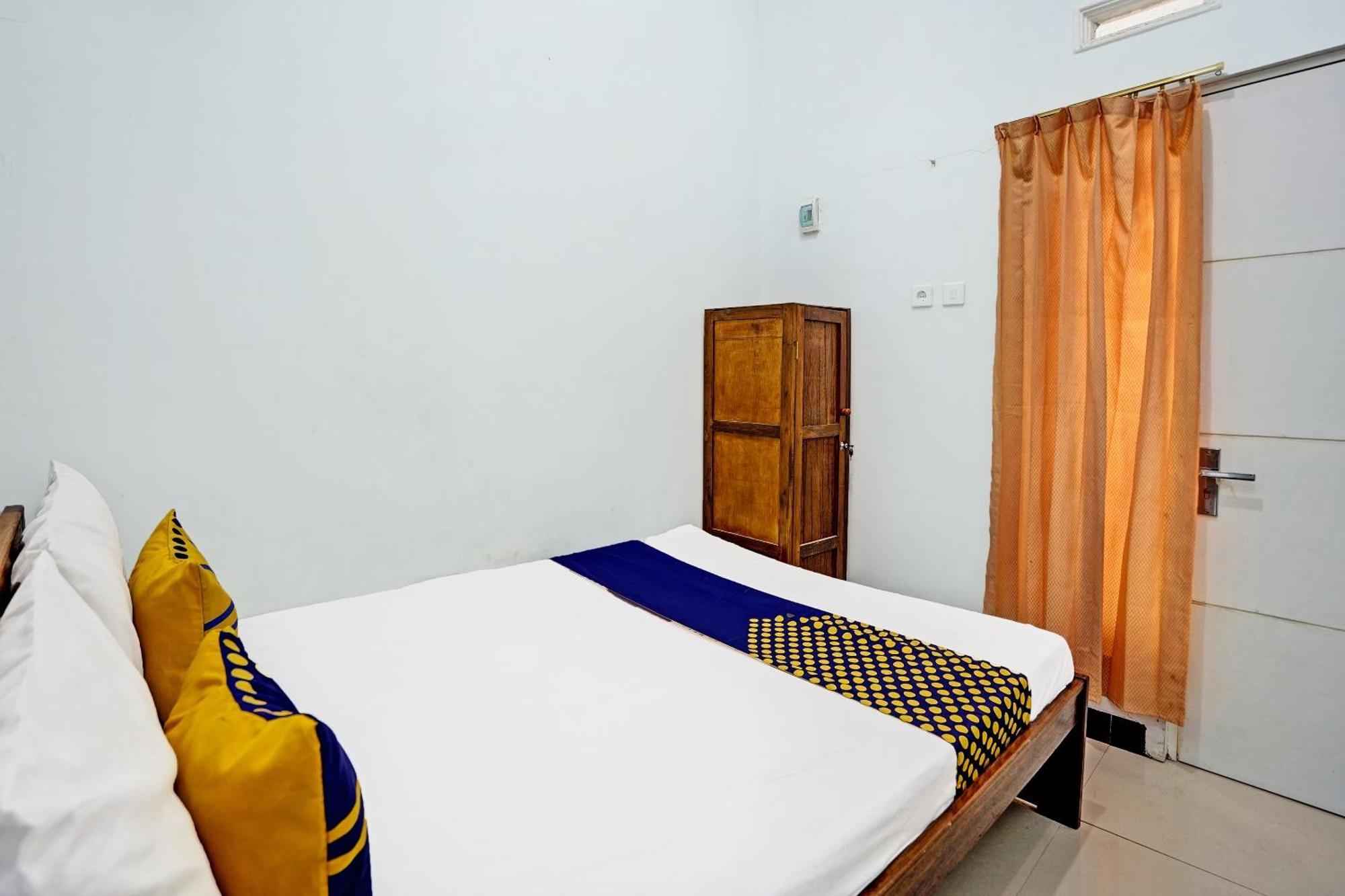 Oyo Life 91866 Paradise Ok Kost Syariah Mojokerto Екстериор снимка