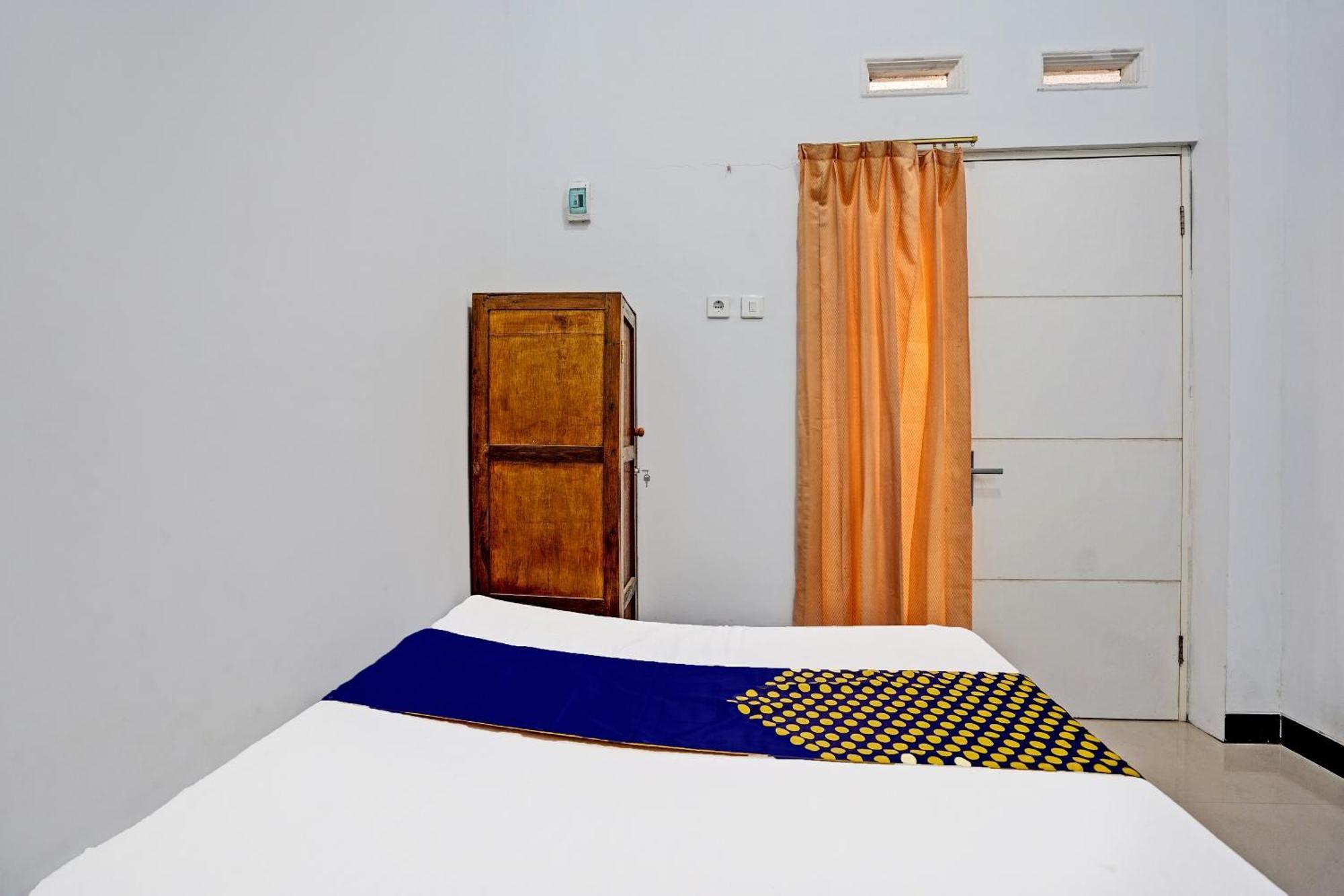 Oyo Life 91866 Paradise Ok Kost Syariah Mojokerto Екстериор снимка