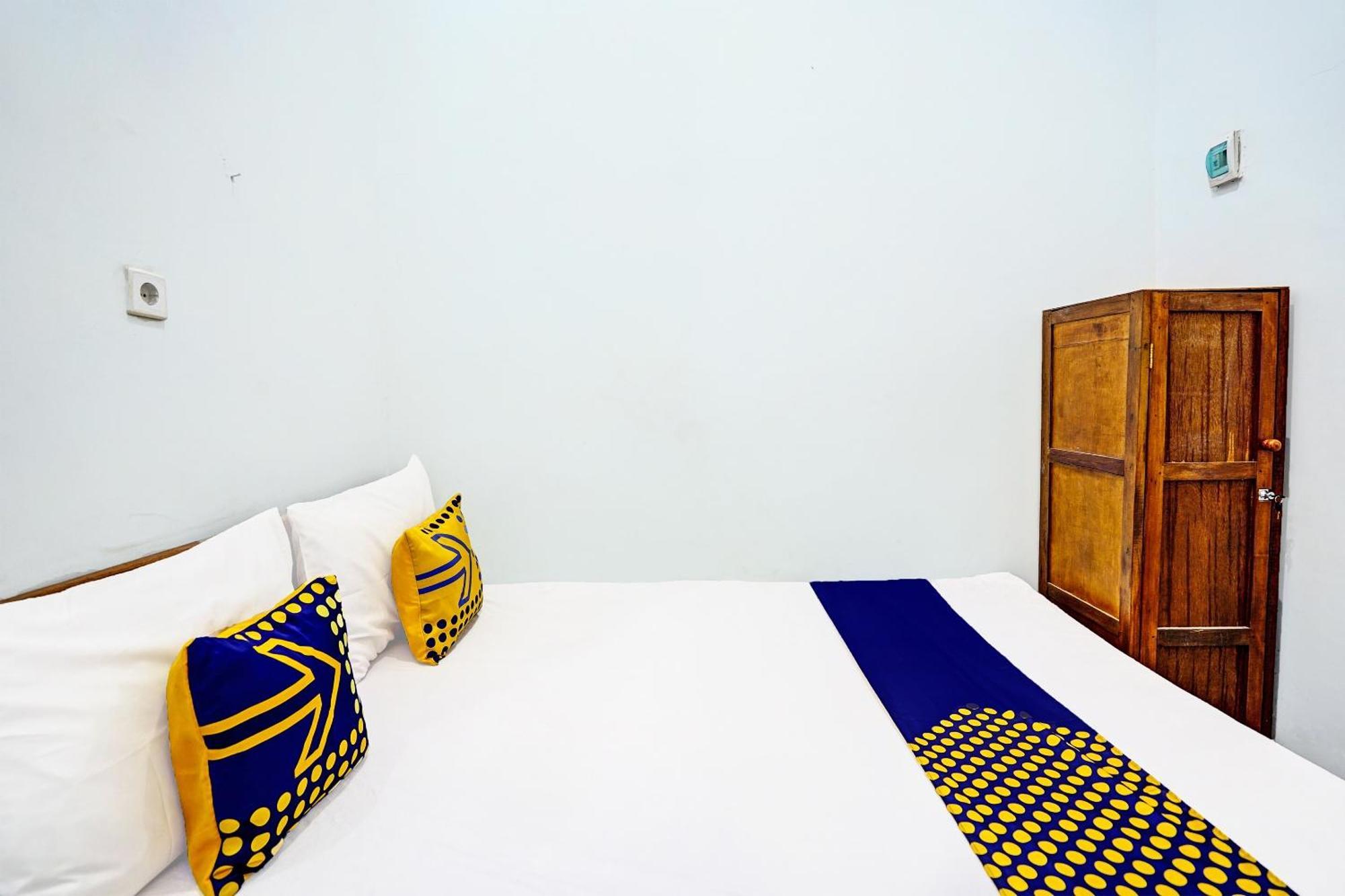 Oyo Life 91866 Paradise Ok Kost Syariah Mojokerto Екстериор снимка
