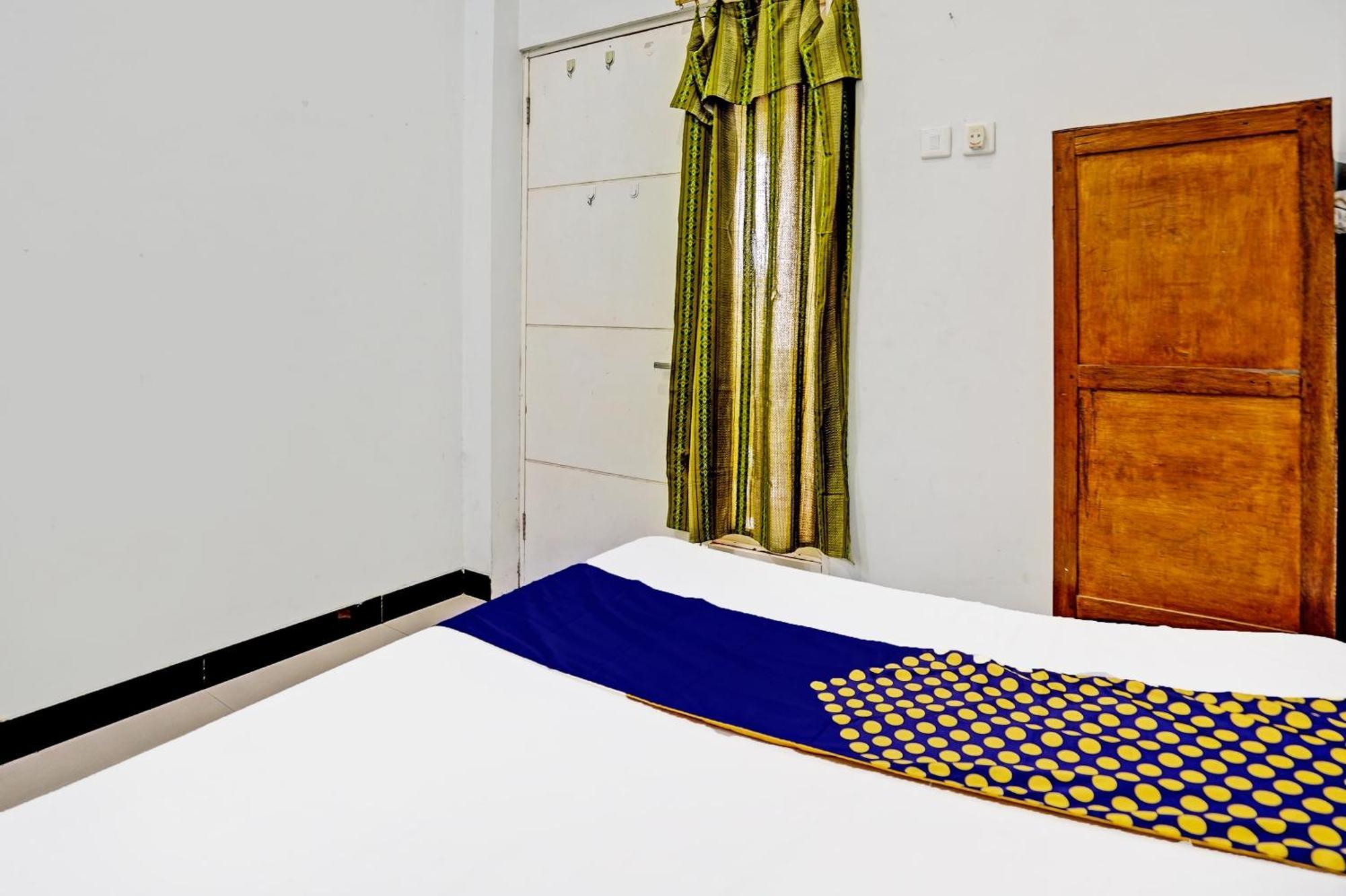 Oyo Life 91866 Paradise Ok Kost Syariah Mojokerto Екстериор снимка